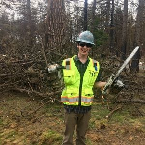 Meet your Posher, Cayle